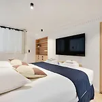 Elegant Apartment - 2Br-6P - Palais Royal