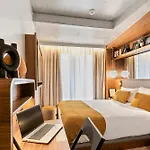 Card Hotel