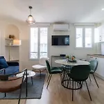 B3#Two Bedrooms#Champs Elysees#Arc De Triomphe#Ac