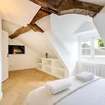 3 Bedrooms Sacree Coeur Place Du Tertre Montmartre