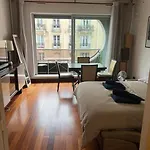 Suite Avec Balcon Vue Tour Eiffel