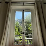 Central Apartment Tronchet 1G