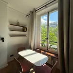 Central Apartment Tronchet 1G