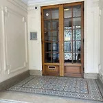 Spacious Apartment Near Eiffel Grenelle F2