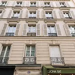 Modern 1 Bedroom Apartment Near Eiffel Tower