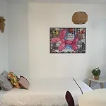 Le Pinky Bird - Paris 19