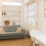 Charming Apartment In The Heart Of The 18Th