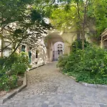 Luxury Suite 2Br In Charming Courtyard Le Marais