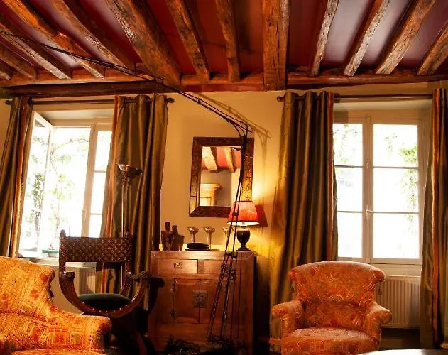 Le Marais Chic Ac