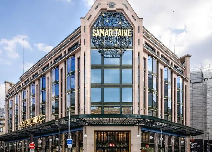 A Cote De La Samaritaine