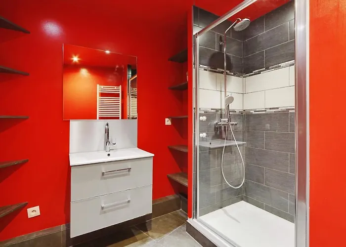 Pick A Flat\'S Apartment In Eiffel Tower- Boulevard De Grenelle