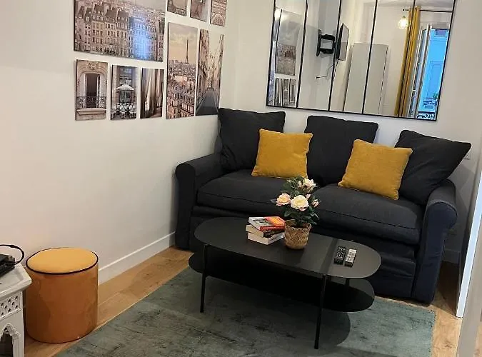 Tour Eiffel Apartment