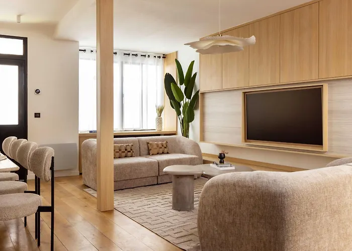 Luxury House With Ac - 6Bd-12P - Batignolles