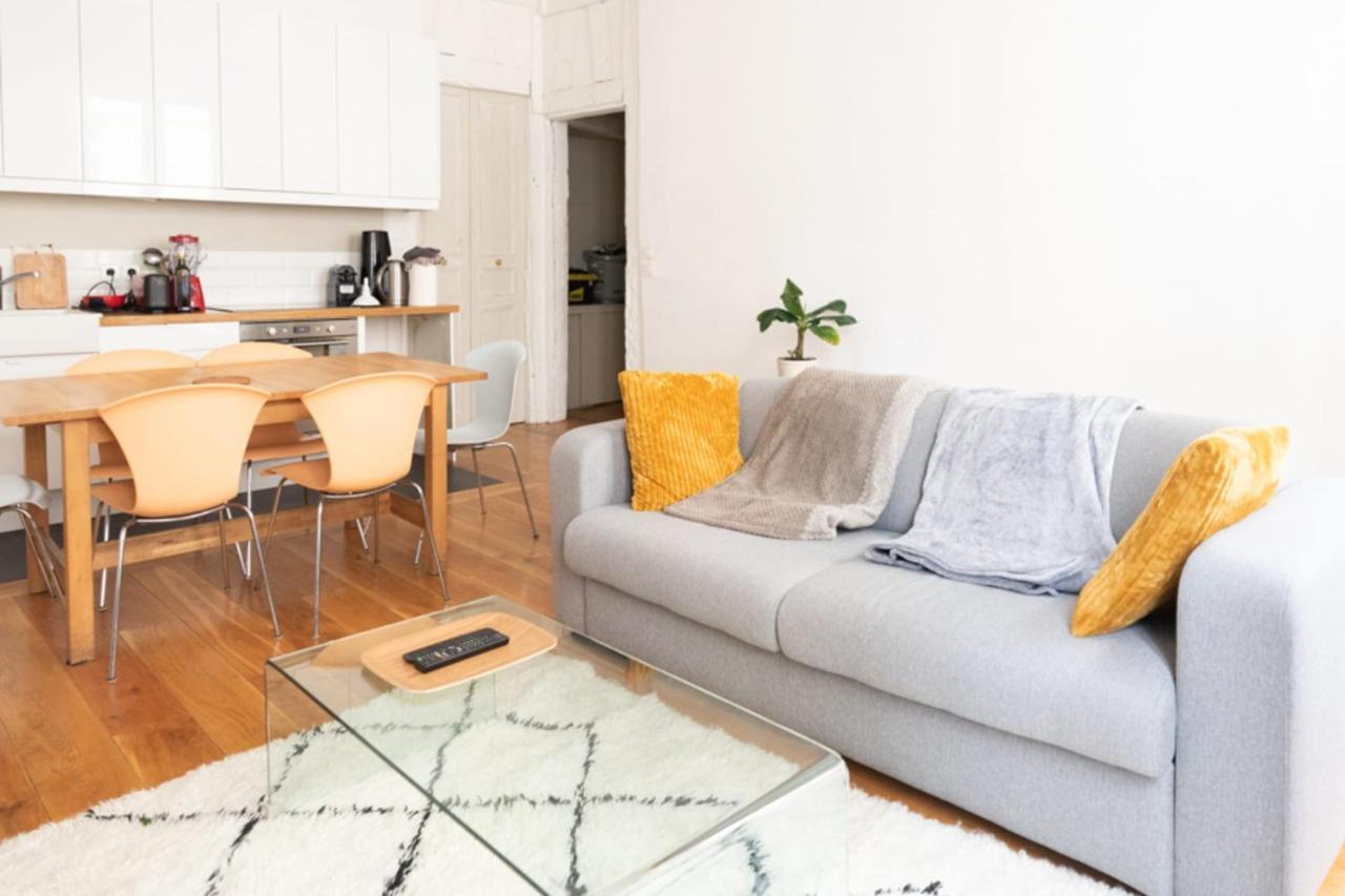 Well Located Bright And Quiet Apartment Paris