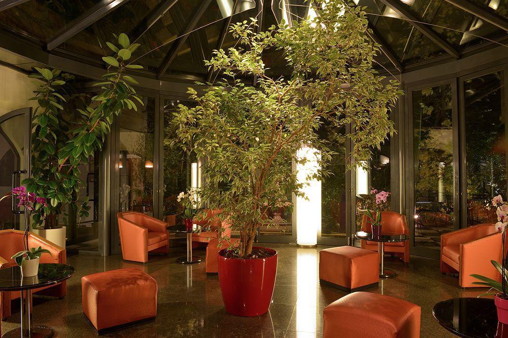 Opera Cadet Hotel