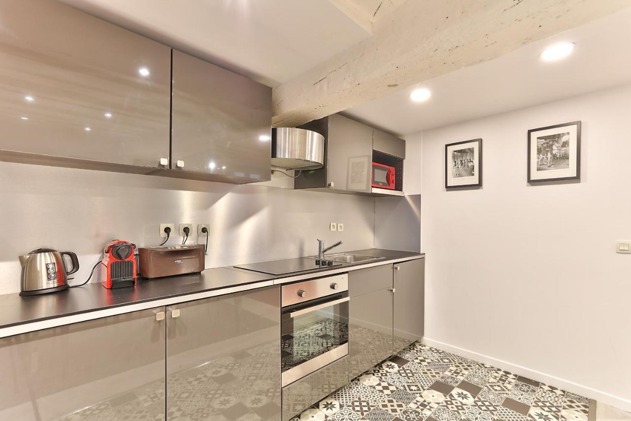 100 - Luxury 2 Bedroom - Beaubourg Marais Appartamento