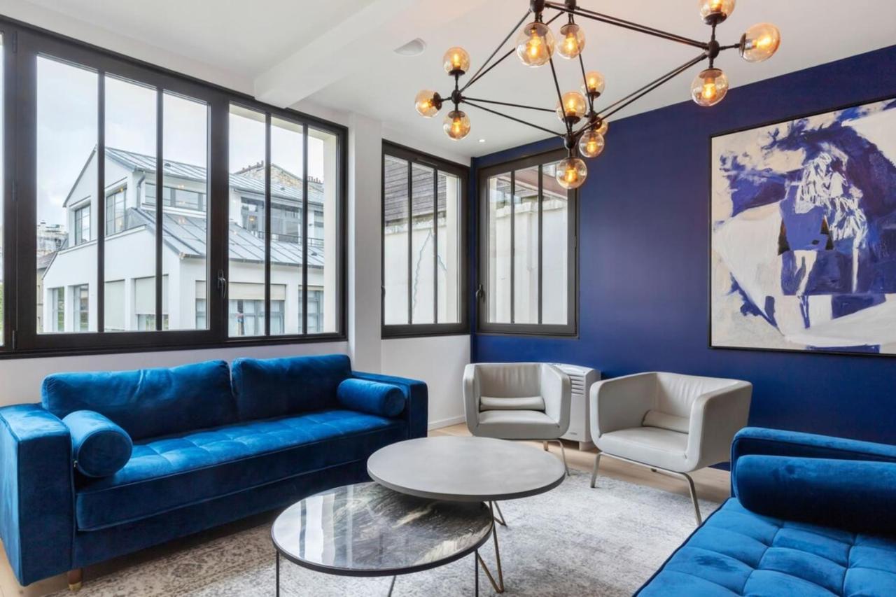 Stunning 2 Bedroom *