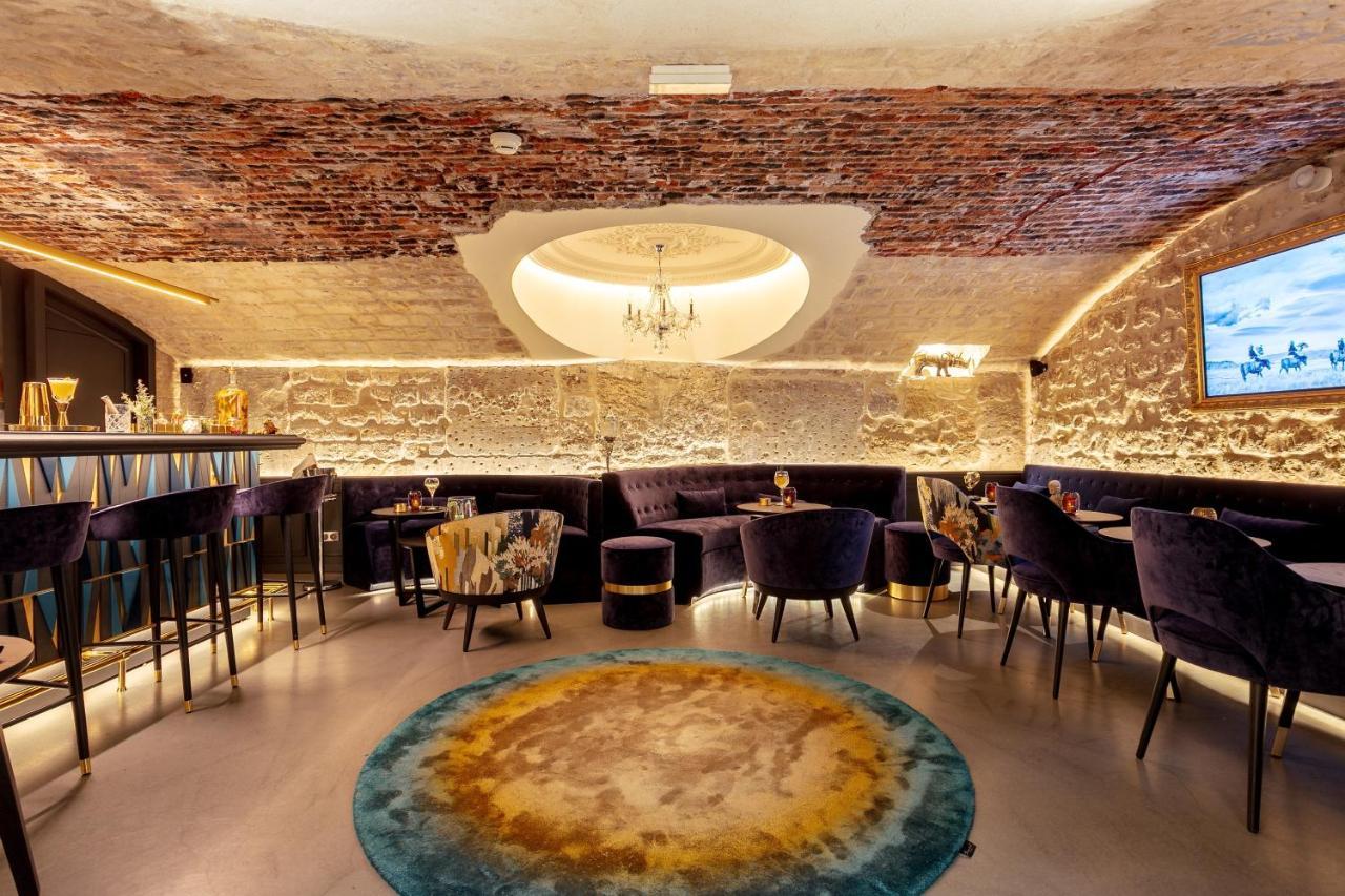 Roi De Sicile - Rivoli -- Luxury Parigi