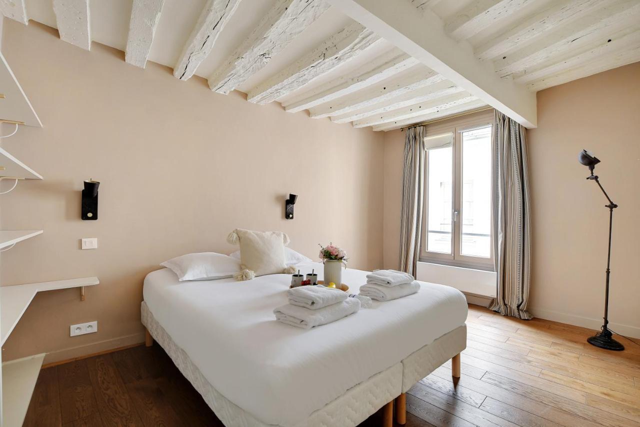 Apartment Chic -1br-4p- Marais - Republique Paris