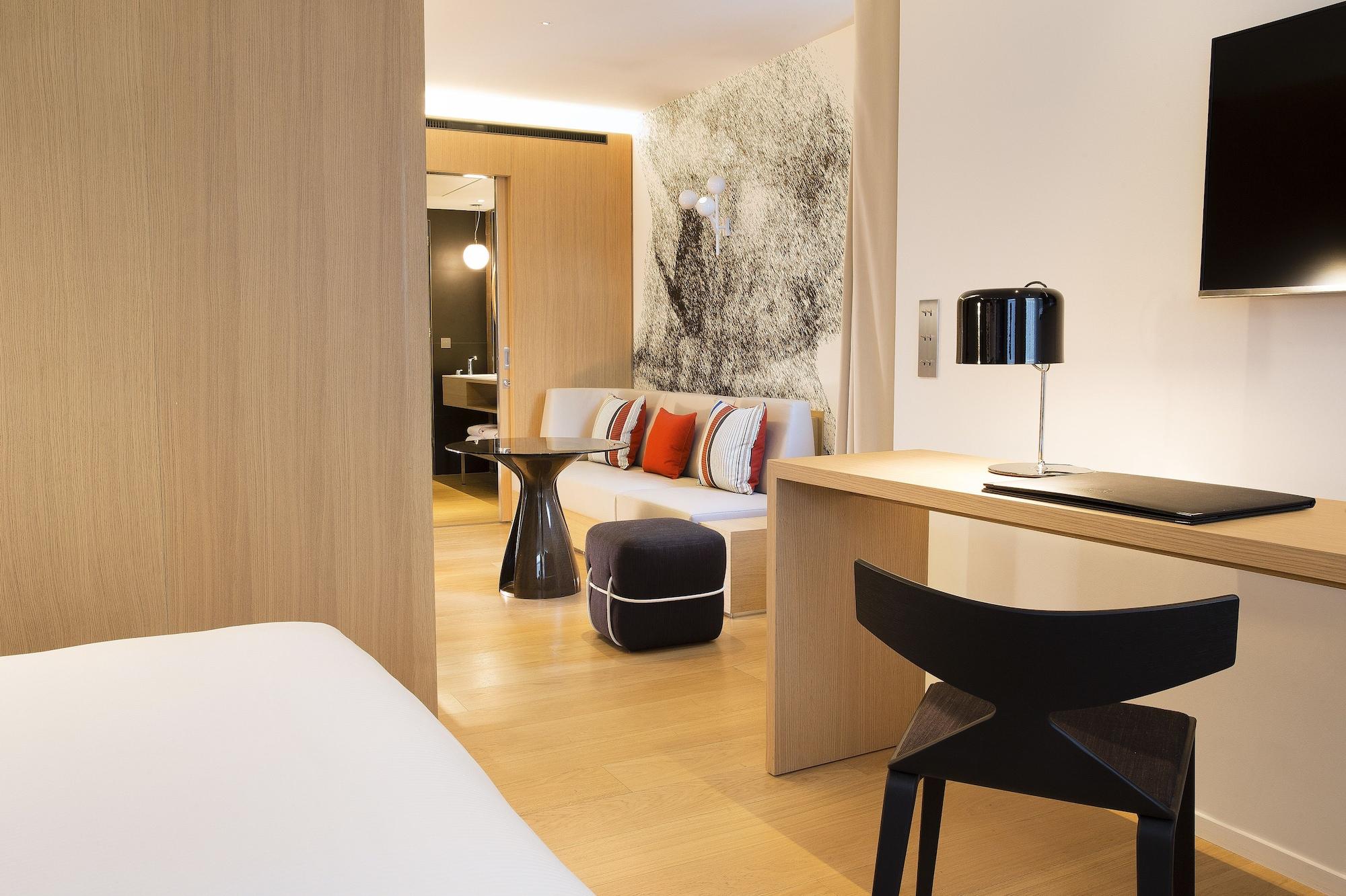 Le Cinq Codet Hotel 5*