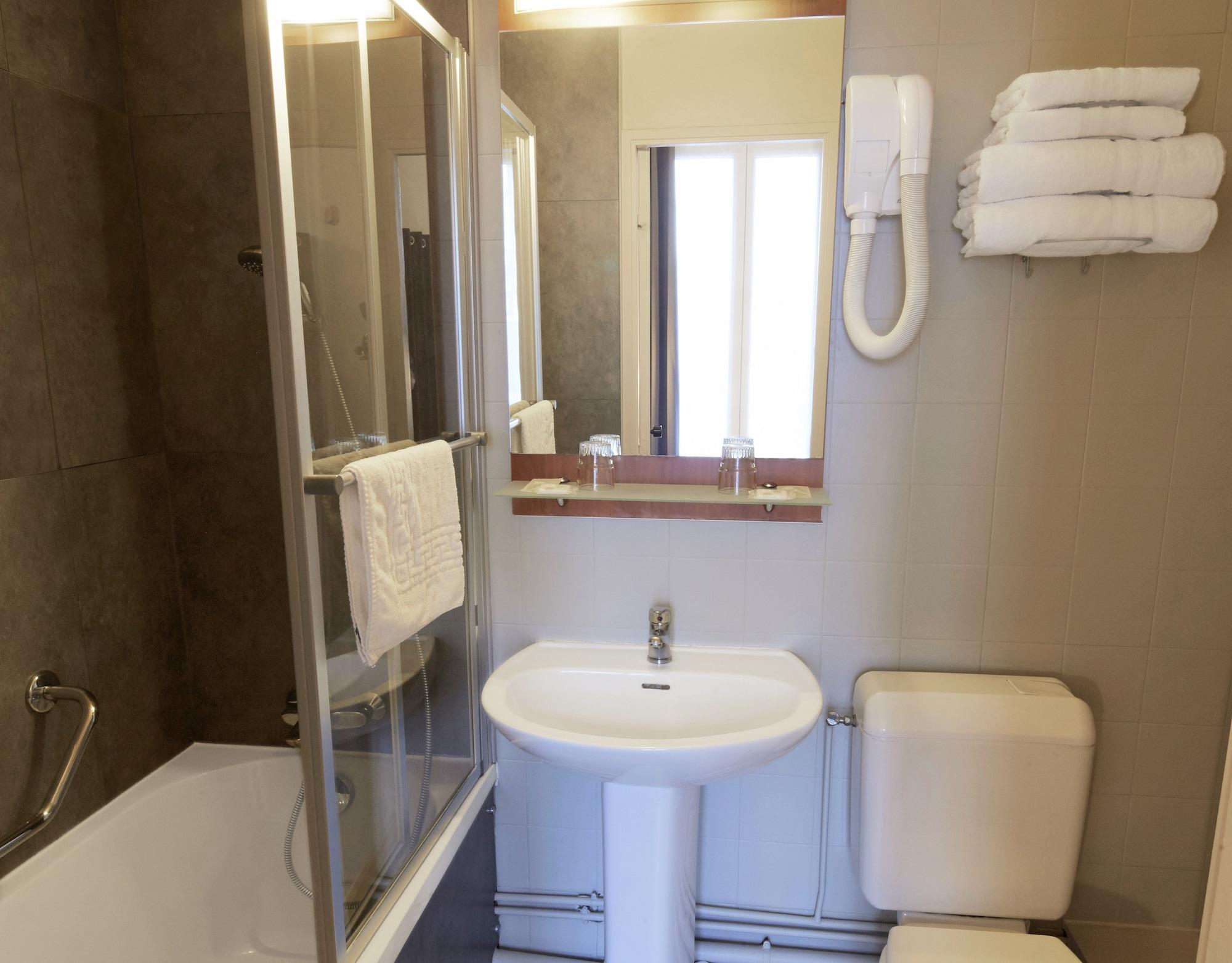 Hotel Hotel Paris Villette 3*