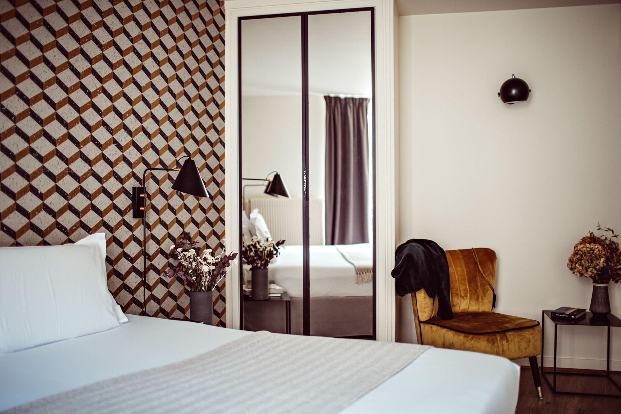 Monsieur Helder 3* Parigi
