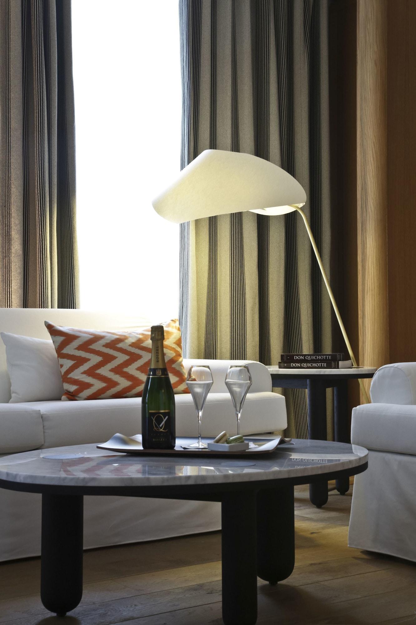 Vernet Champs Elysees Hotel 5*