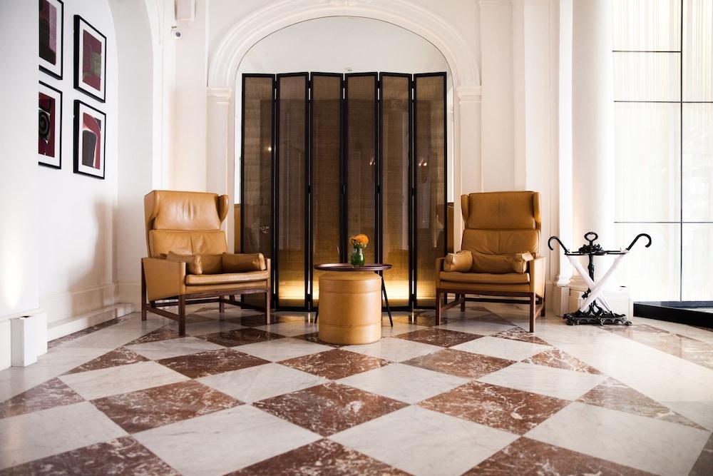 Hotel Vernet Champs Elysees Paris