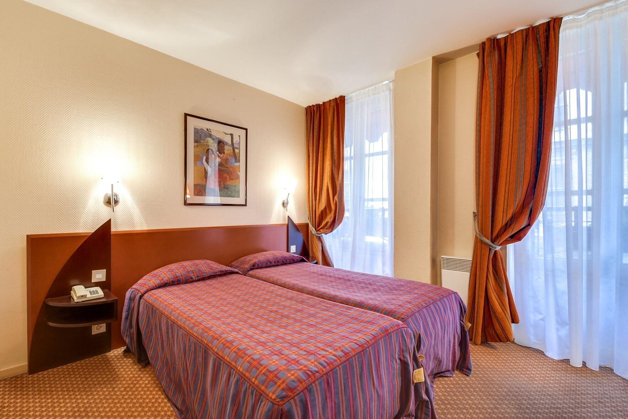Hotel Pavillon Villiers Etoile Parigi
