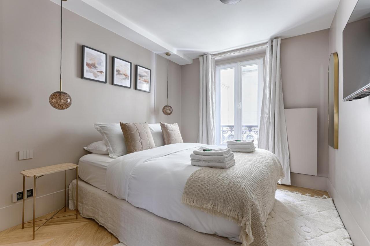 Unique Luxury Parisian Flat 2br/6p -champs Elysées Appartamento *