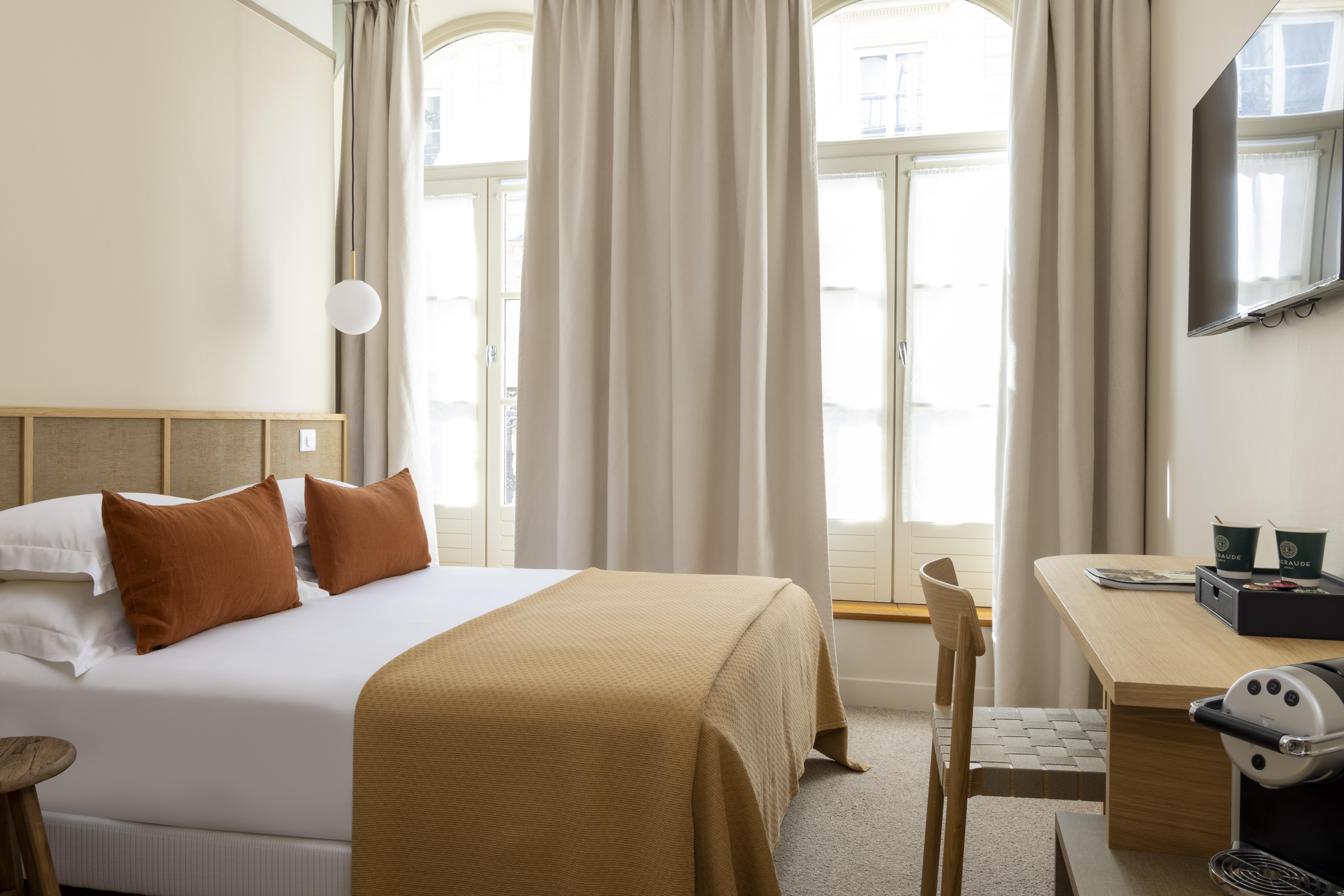 Joe M Hotel 3*