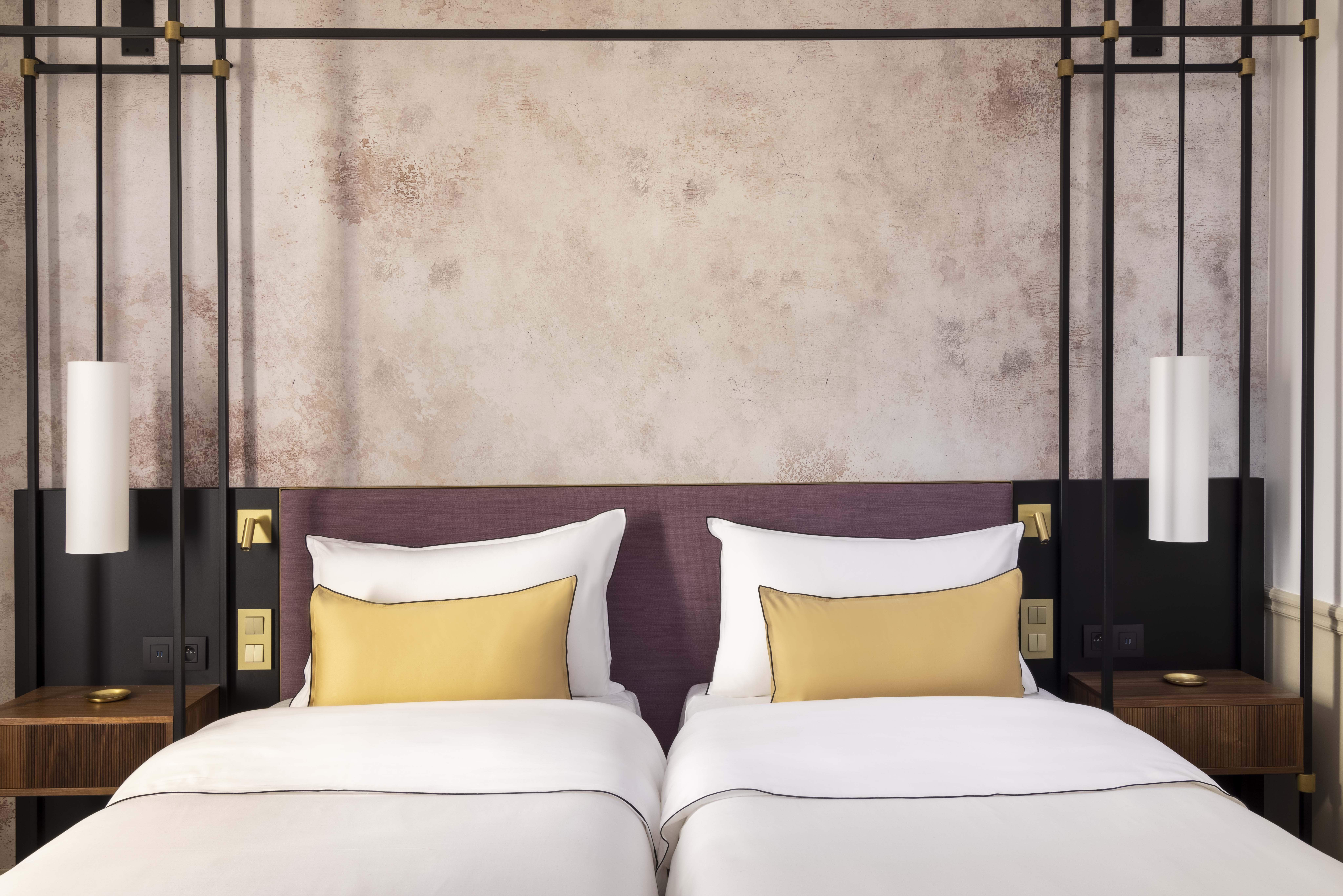 Victoria Palace Hotel 4*