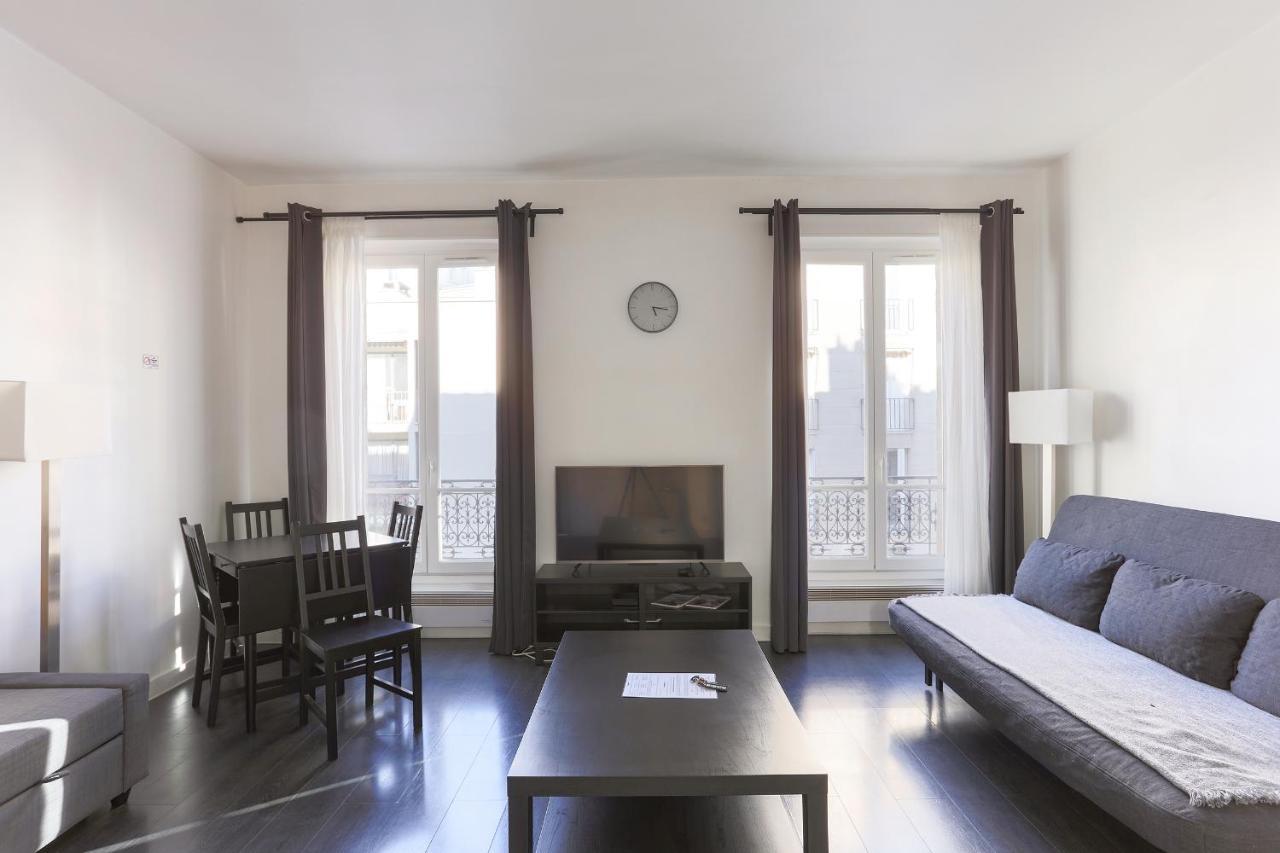 Apartment Champs De Mars Paris