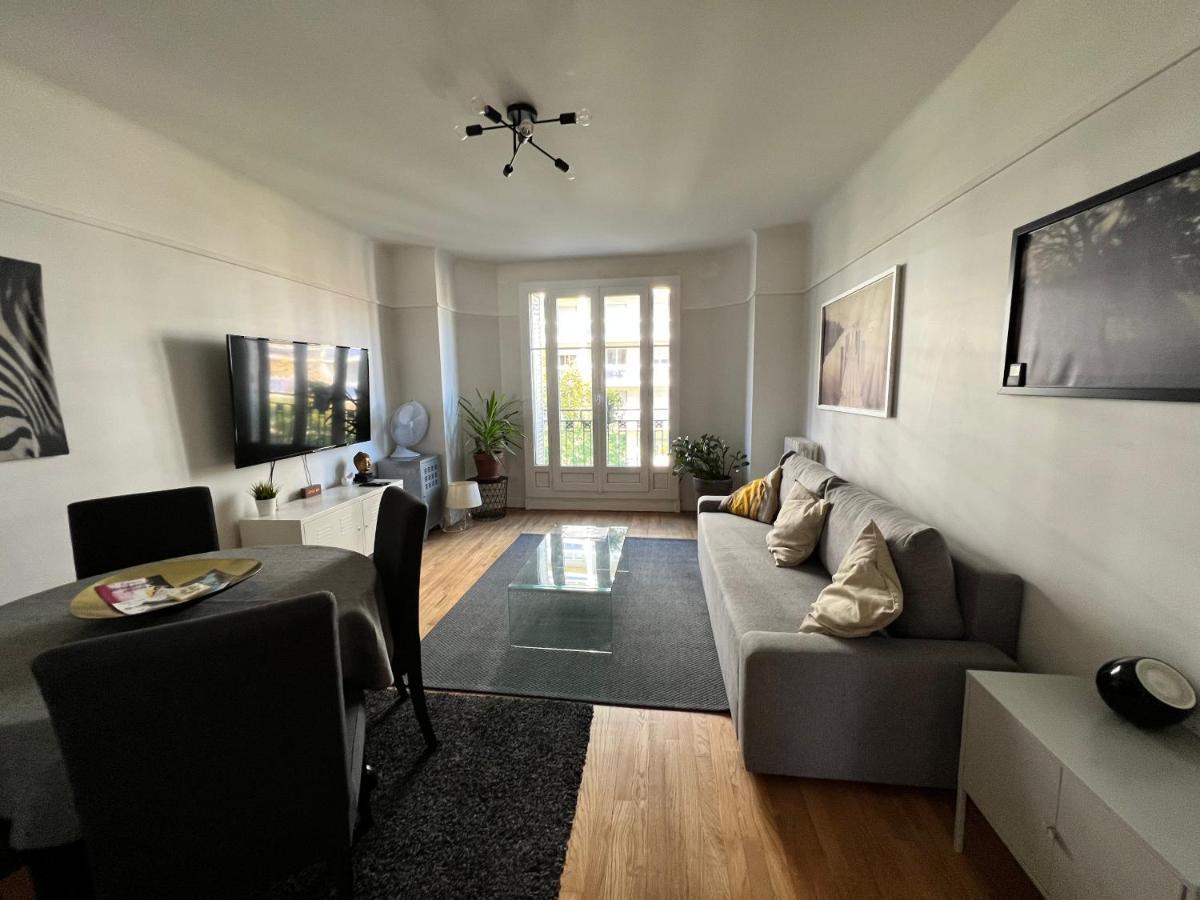 Grand F2 Vue Sur La Maison De Georges Brassens Appartamento Parigi