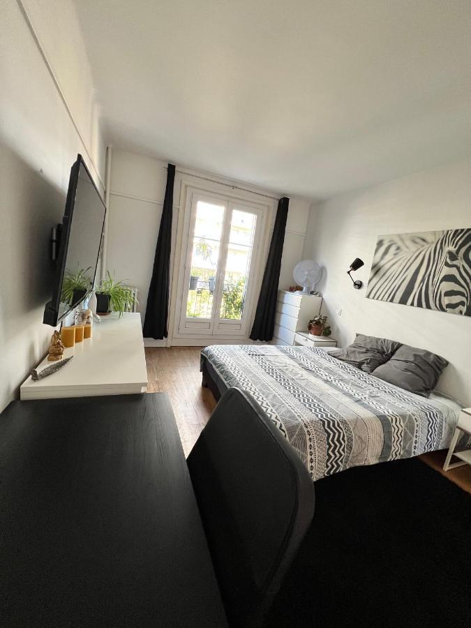 Grand F2 Vue Sur La Maison De Georges Brassens Parigi