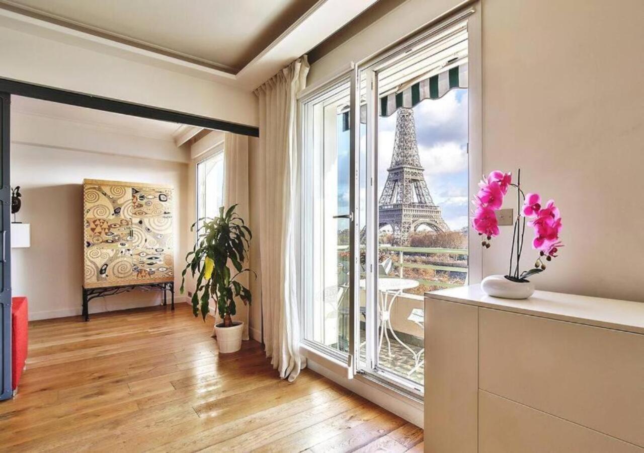 1618 - Amazing View Eiffel Tower Apartment