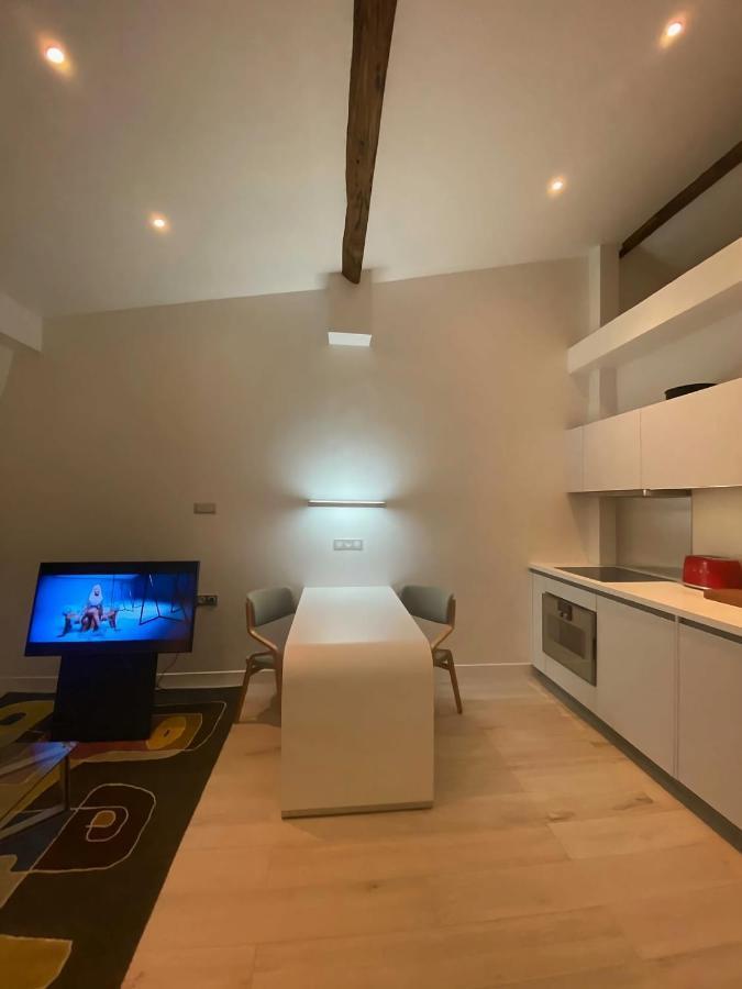 Appartamento New Near Champs Elysees