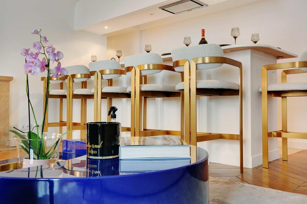 Elegant - 2bd-6p - Avenue Montaigne Apartment *