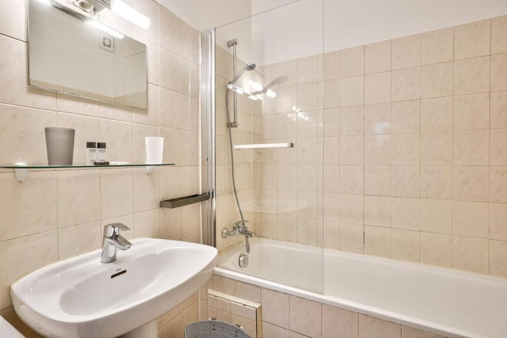 1 Bedroom Flat 10 Min From Place De La Bastille * Parigi
