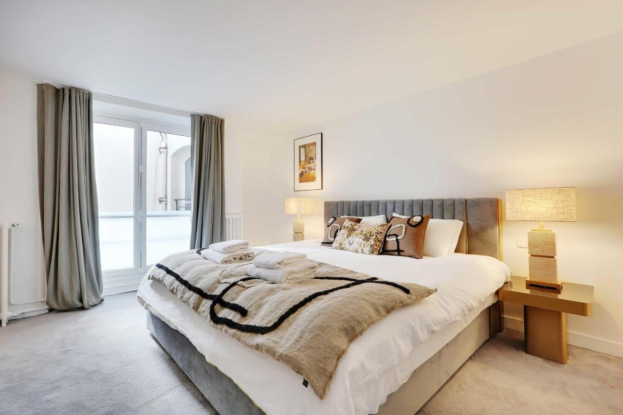 Apartment Elegant - 2bd-6p - Avenue Montaigne Paris