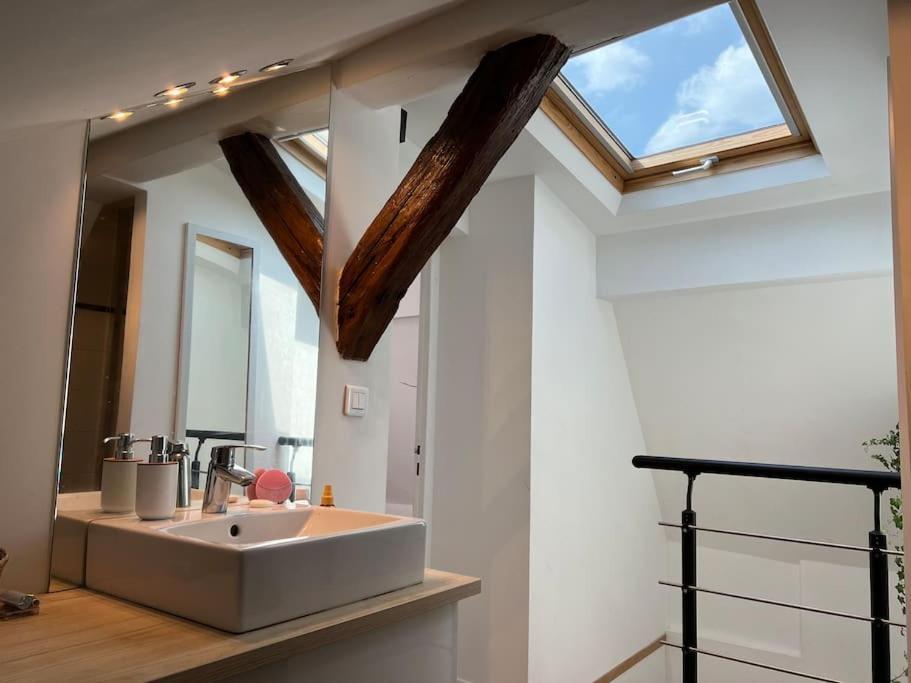 Appartamento Perle Rare - Cosy Duplex Proche Canal St.martin Parigi