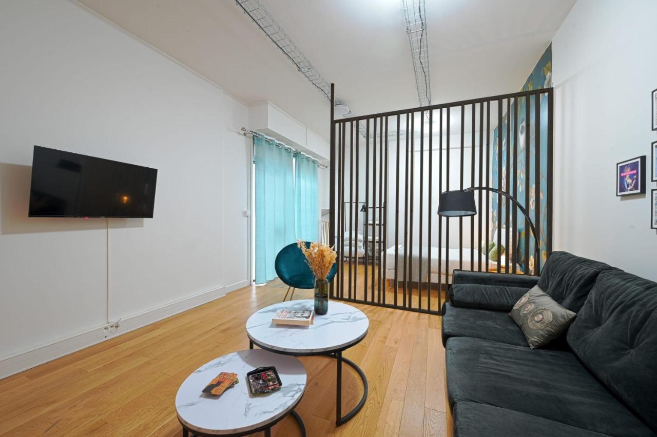 Modern Flat Renovated Apartment