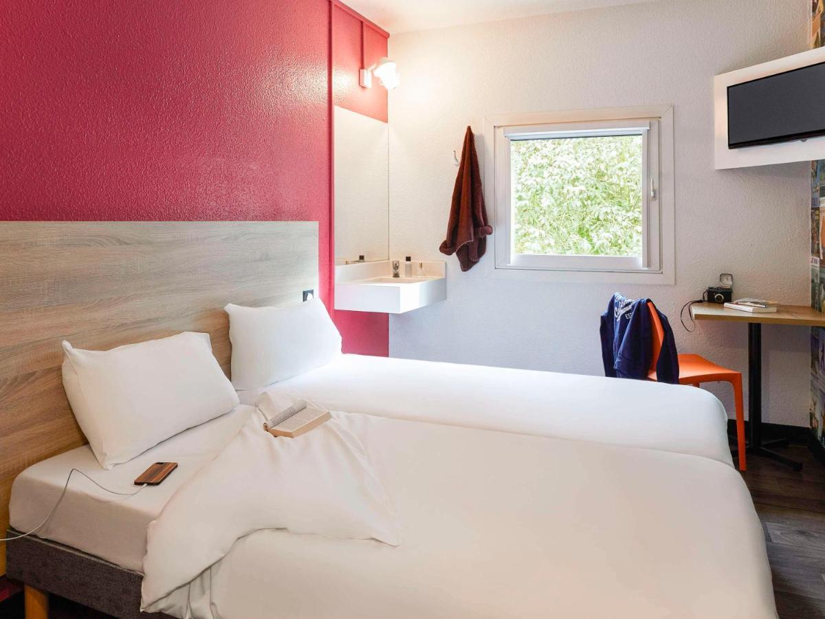 Hotelf1 Porte De Chatillon Hotel