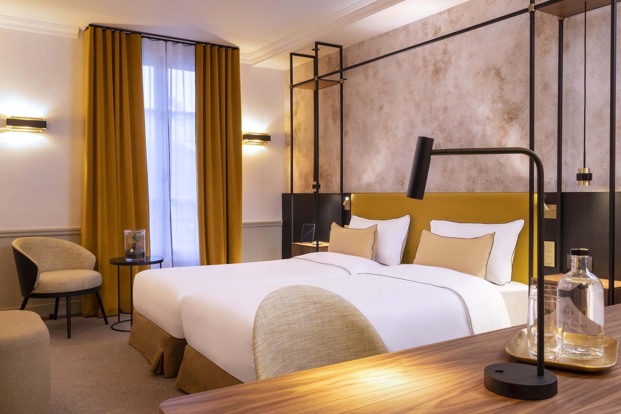 Victoria Palace Hotel