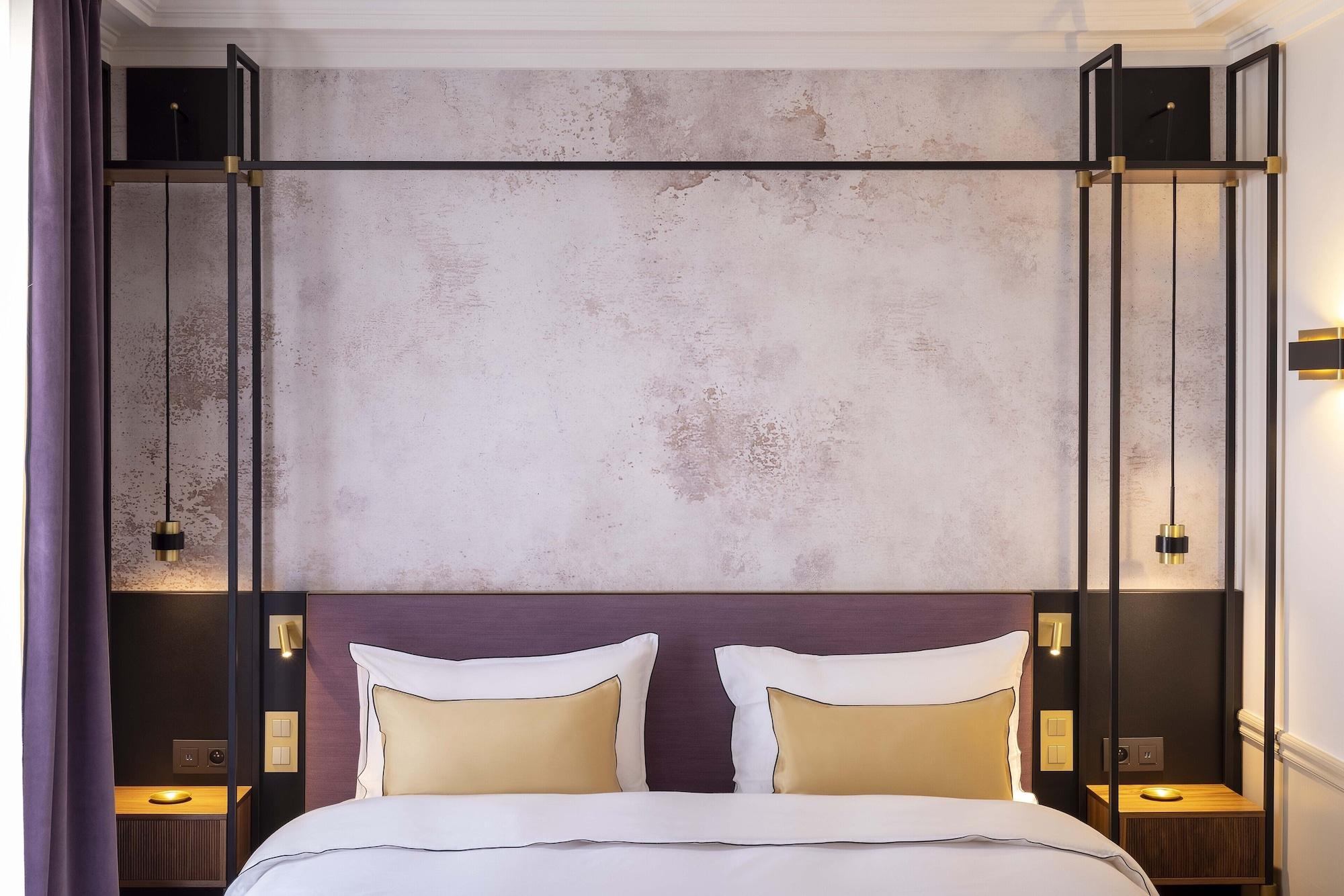 Victoria Palace 4*