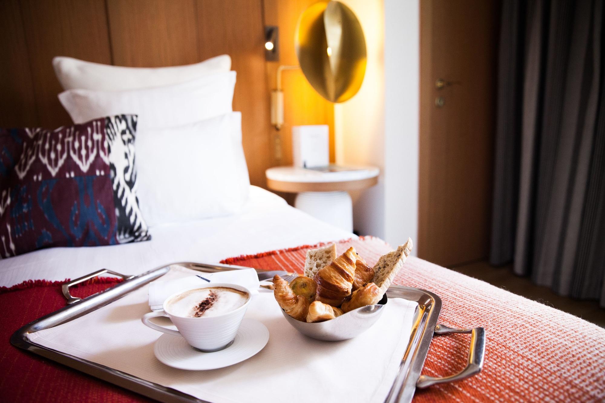 Hotel Vernet Champs Elysees Paris