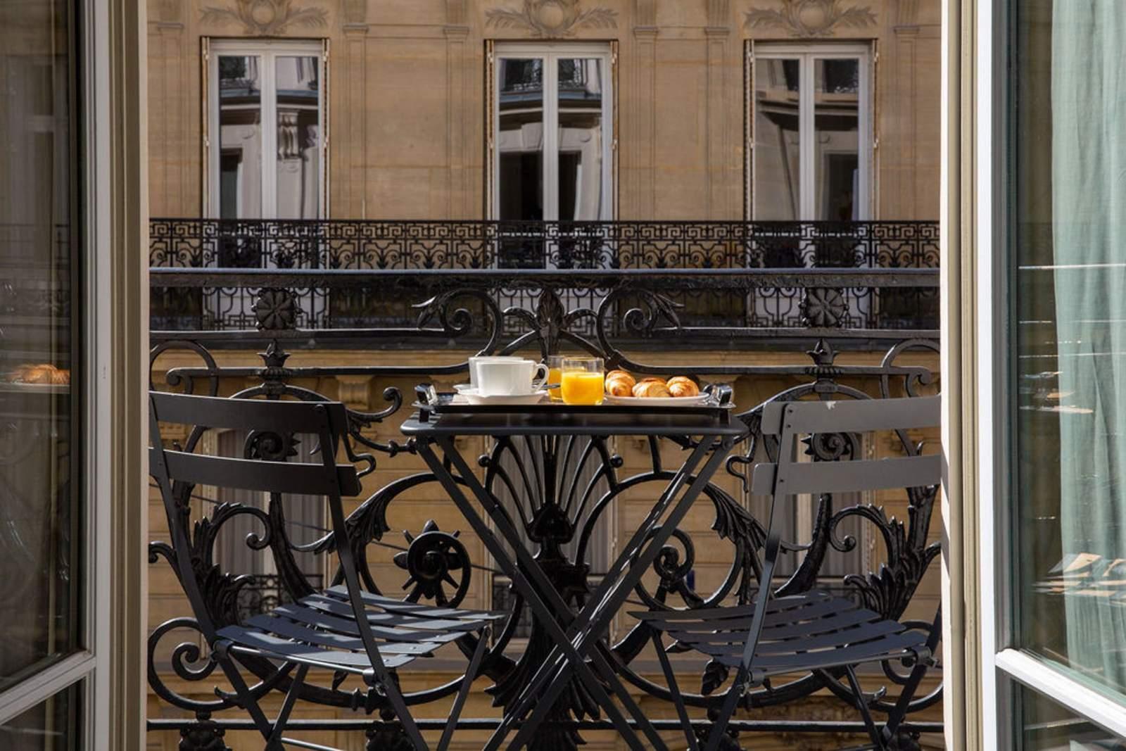 Hotel Mayflower Opera