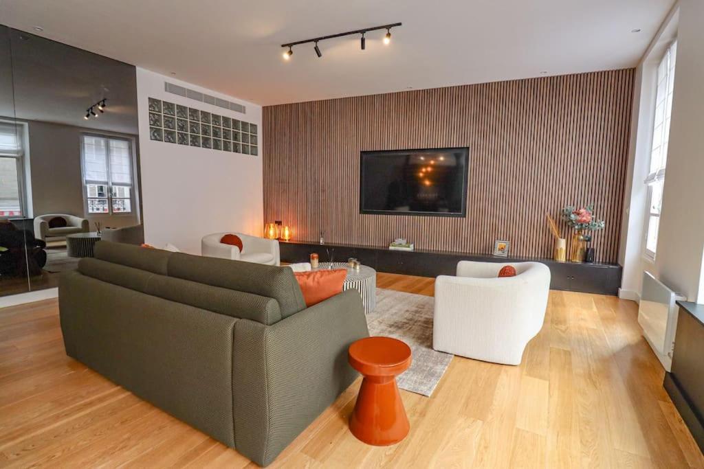 Appartamento Amazingapartment # Le Marais# Rue Des Archives# Ac *