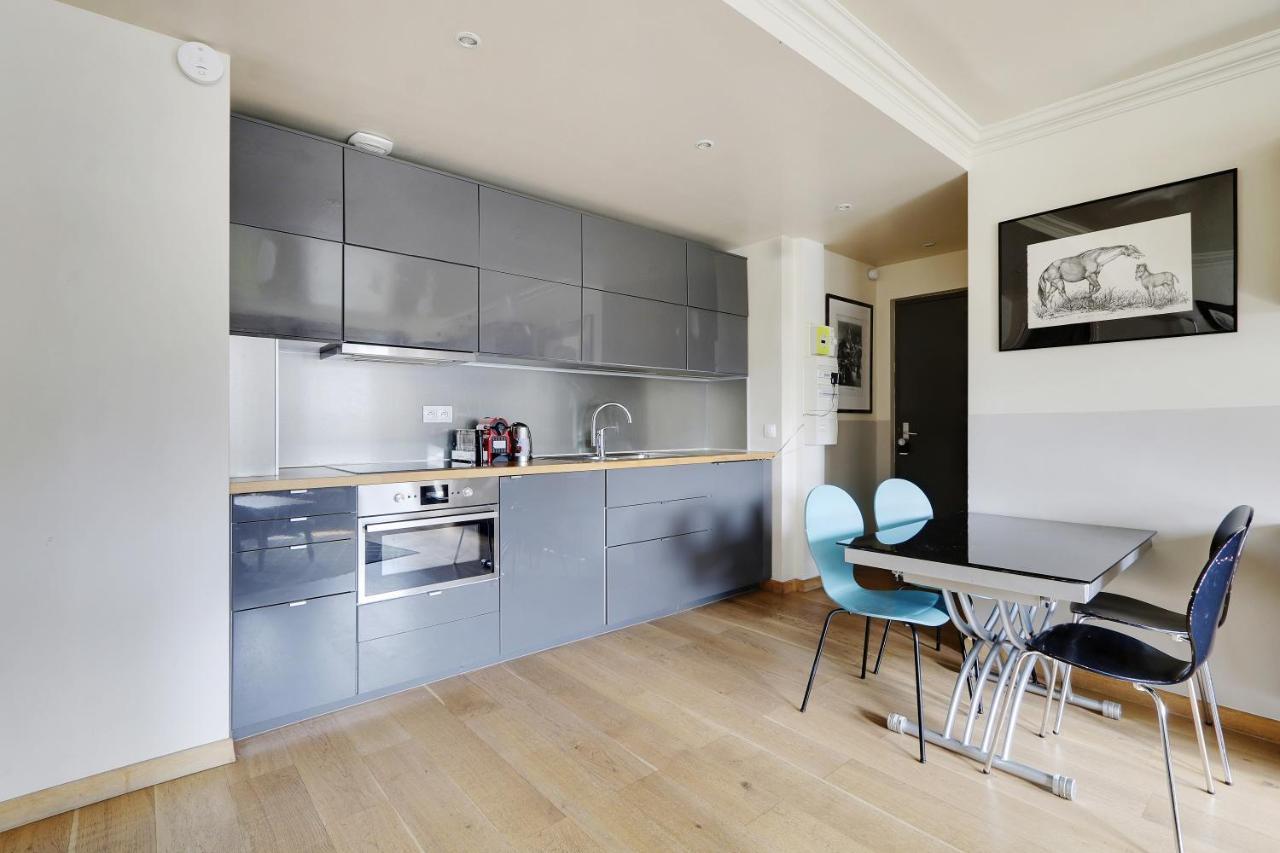 Pick A Flat's In Eiffel Tower- Boulevard De Grenelle Apartment