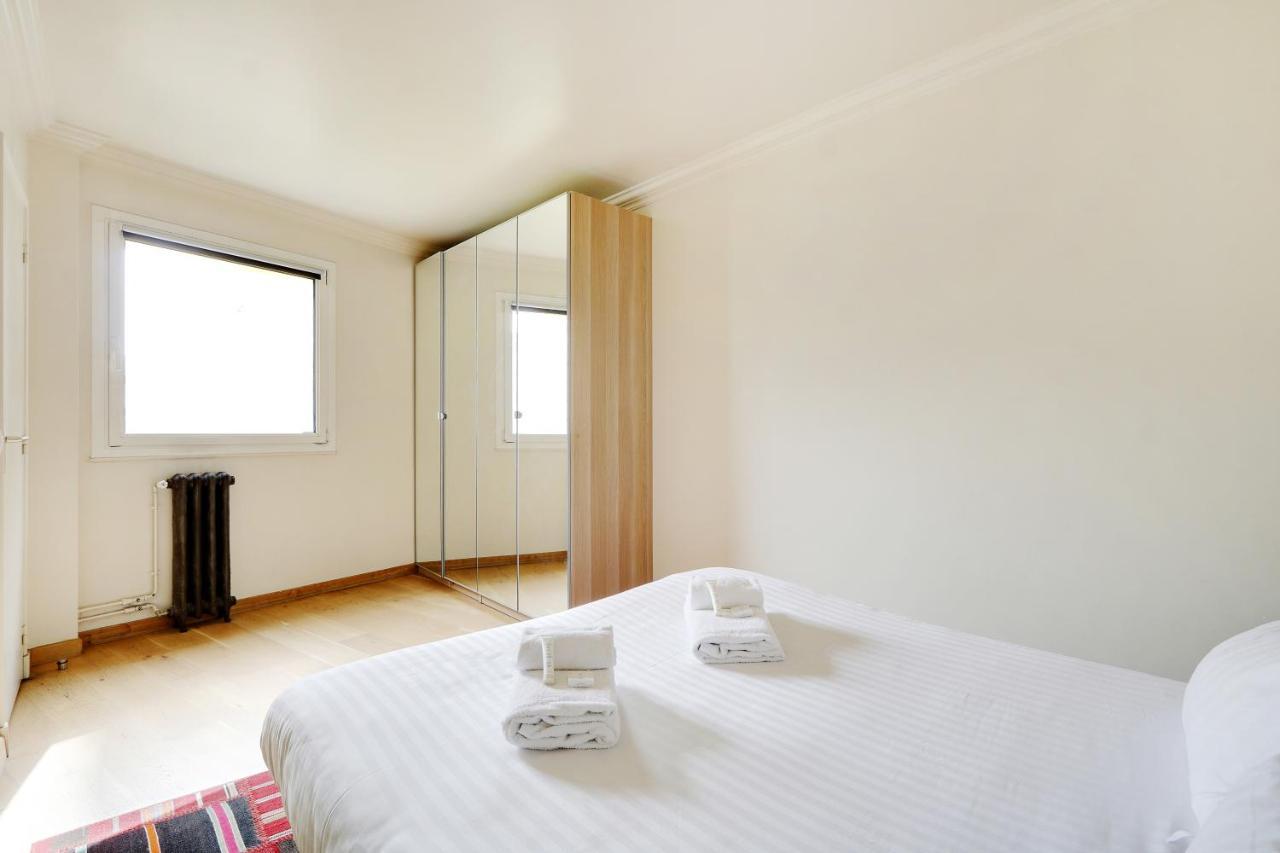 Pick A Flat's In Eiffel Tower- Boulevard De Grenelle * Paris